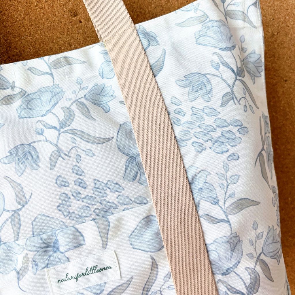 FLOWER MEDIUM TOTE BAG